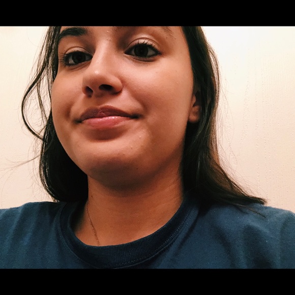 Meet your Posher, Giovanna - Picture 2 of 3